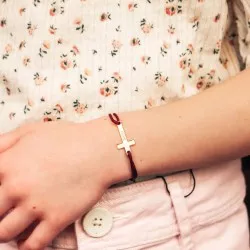bracelet cordon croix à graver pour enfant