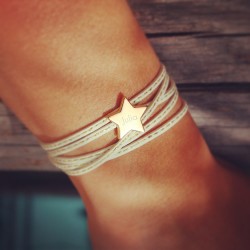 bracelet gravé étoile plaqué or