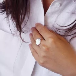 bague personnalisée nacre ronde et argent