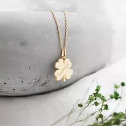 collier trèfle à graver plaqué or